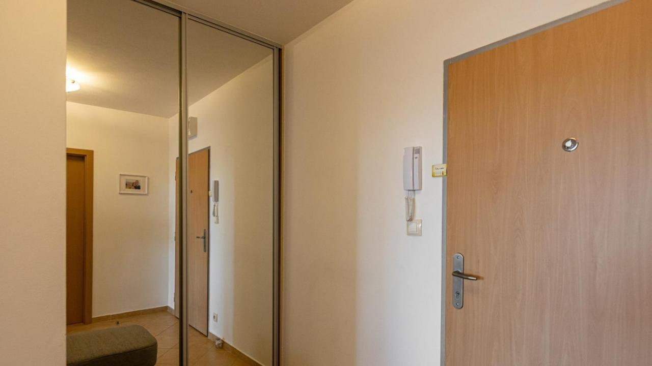 2 Room Apartment With Terrace, New Building, Jegeho Bratislava Exterior photo