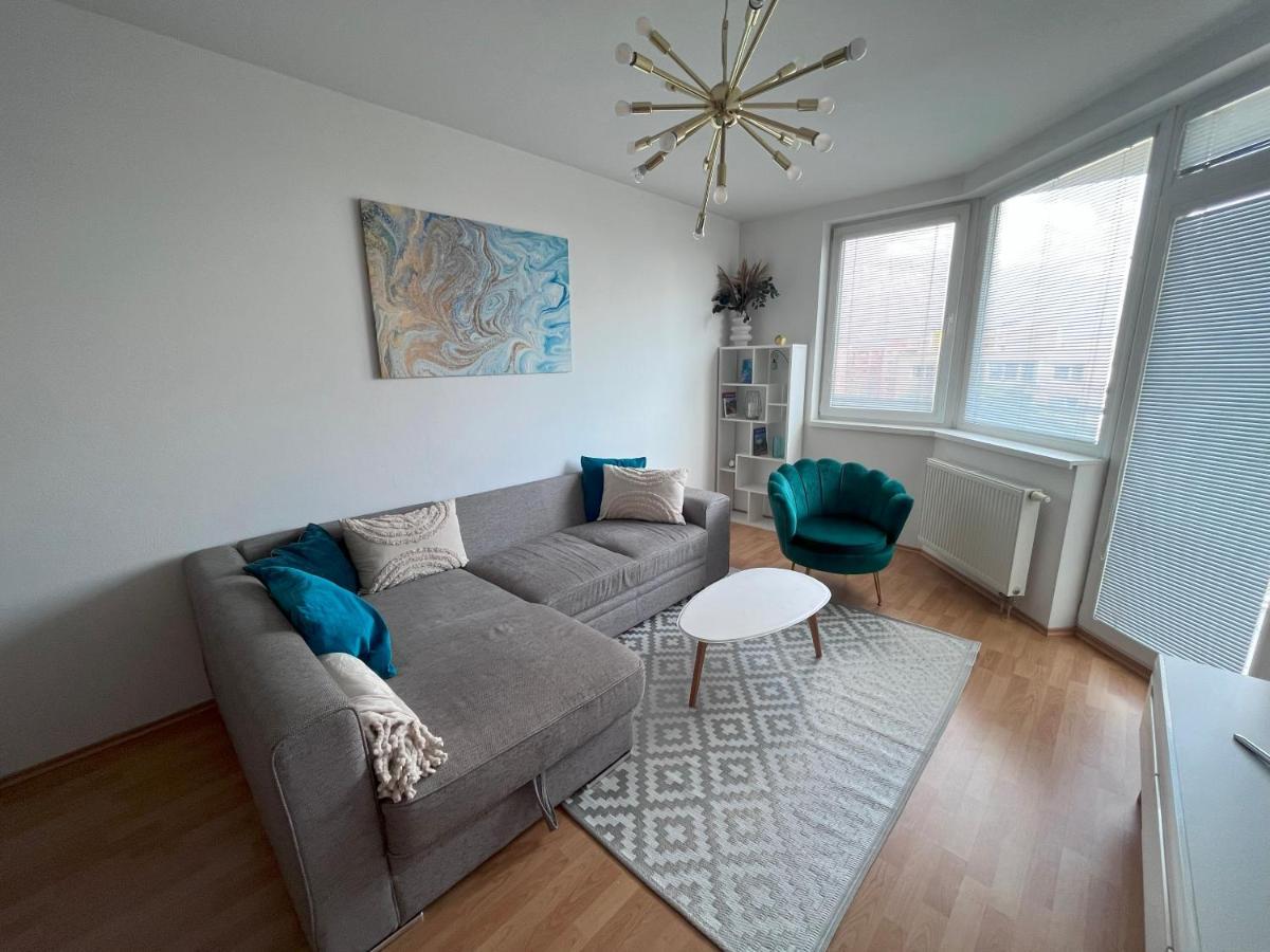 2 Room Apartment With Terrace, New Building, Jegeho Bratislava Exterior photo